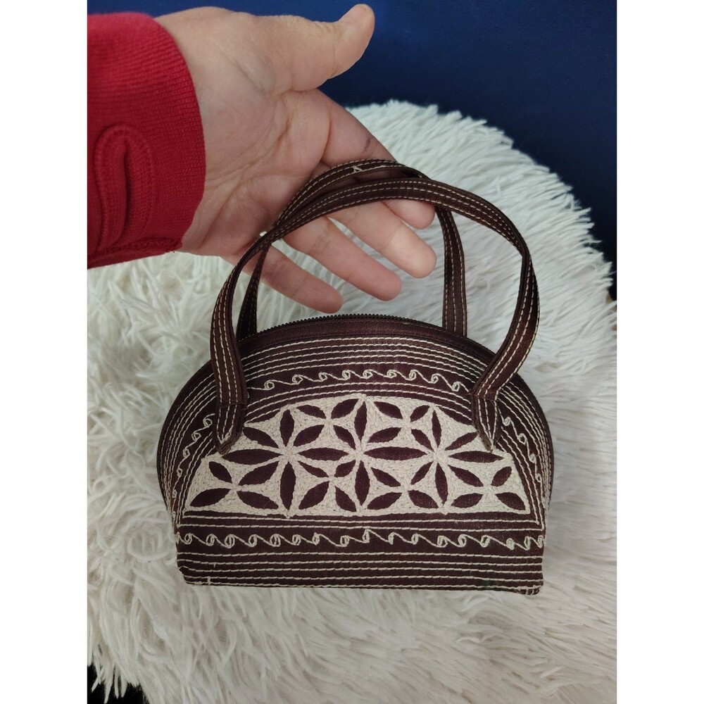 LAGA Designs Embroidered Petite Zippered Purse Wristlet Bag Boho Vintage